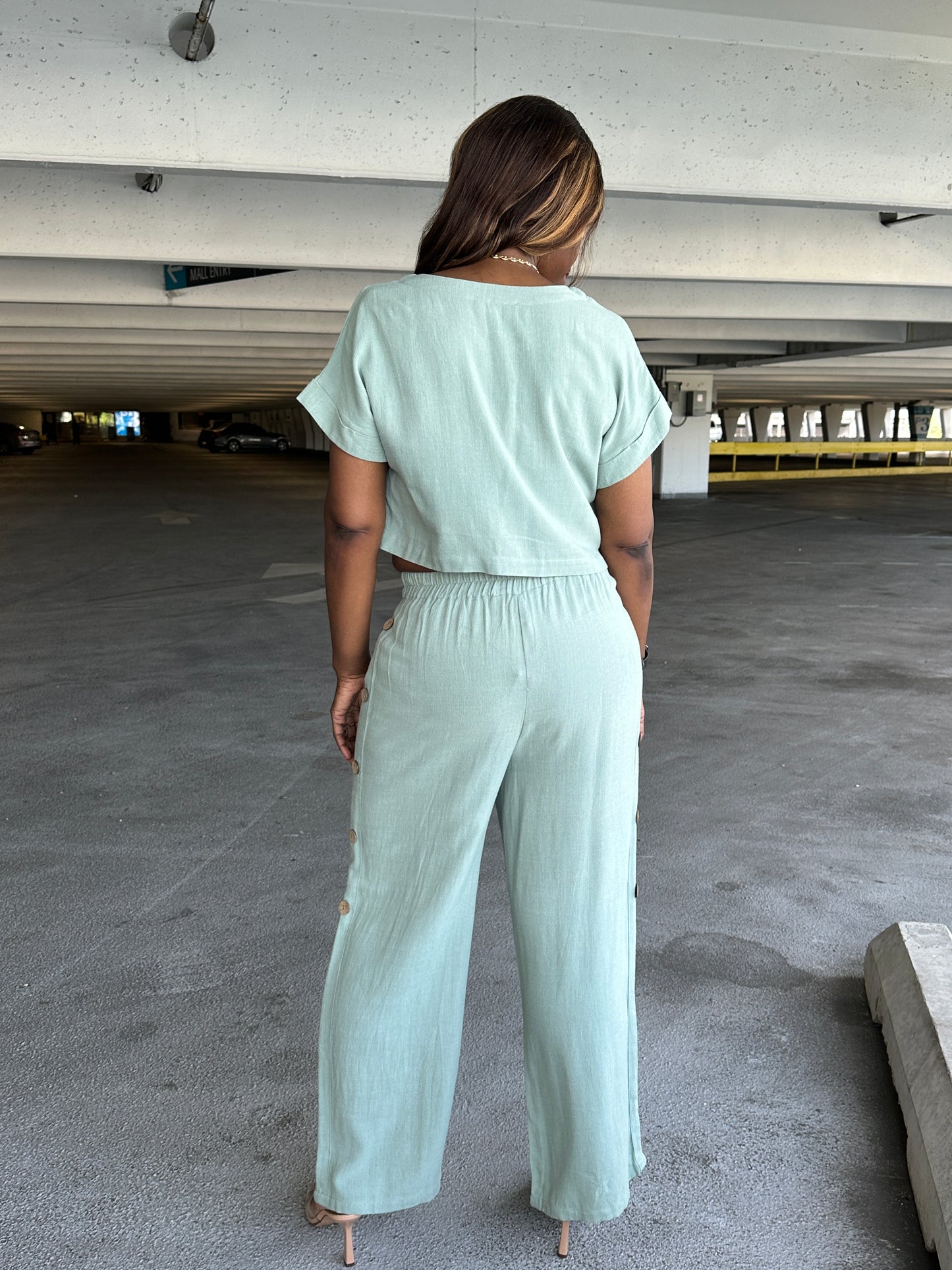 Kelly Short Sleeve Linen Crop Top & Buttoned Outseam Pants Set